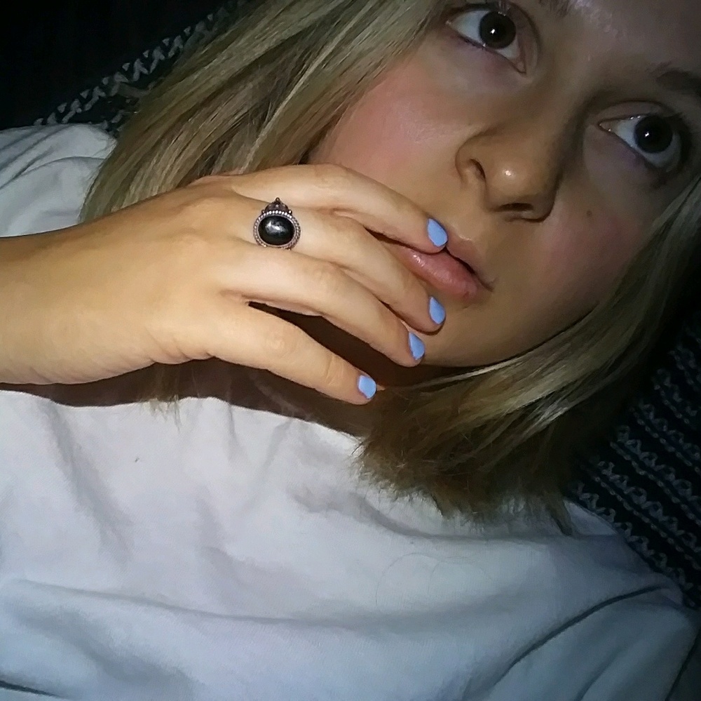 Meet your Posher, Abby